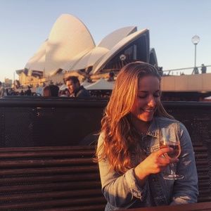 Meet your Posher, Erin